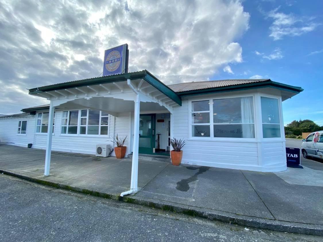 Hokitika Pioneer Hotel Exterior foto